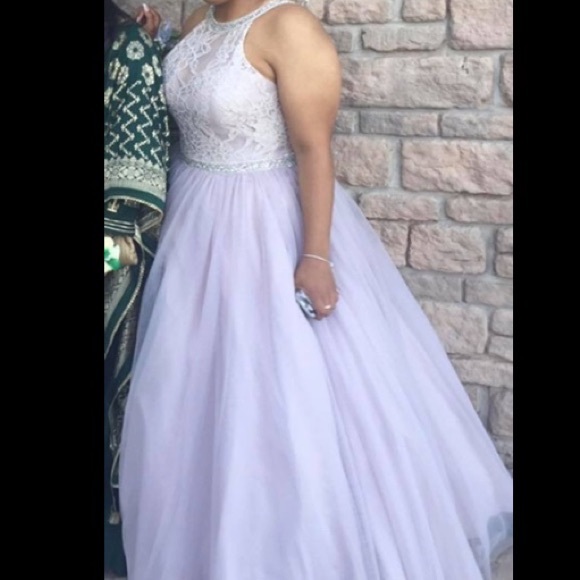 Prom dress - Picture 4 of 8
